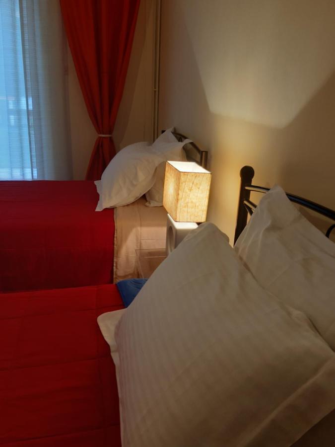 Elegante Apartamento Centrale 트리칼라 외부 사진