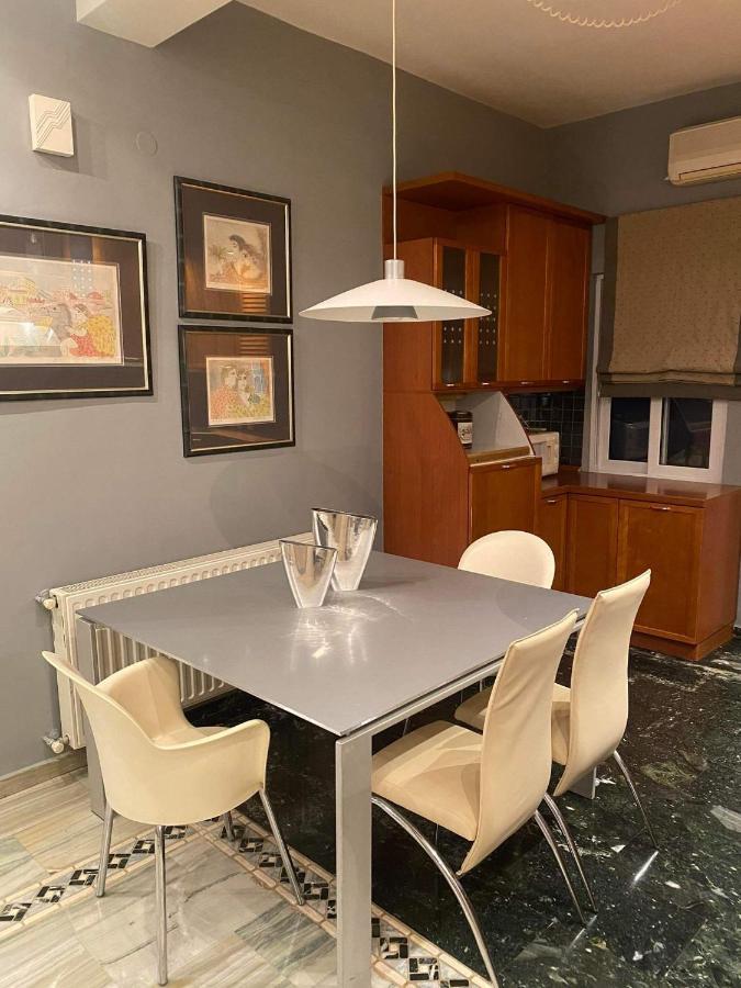 Elegante Apartamento Centrale 트리칼라 외부 사진