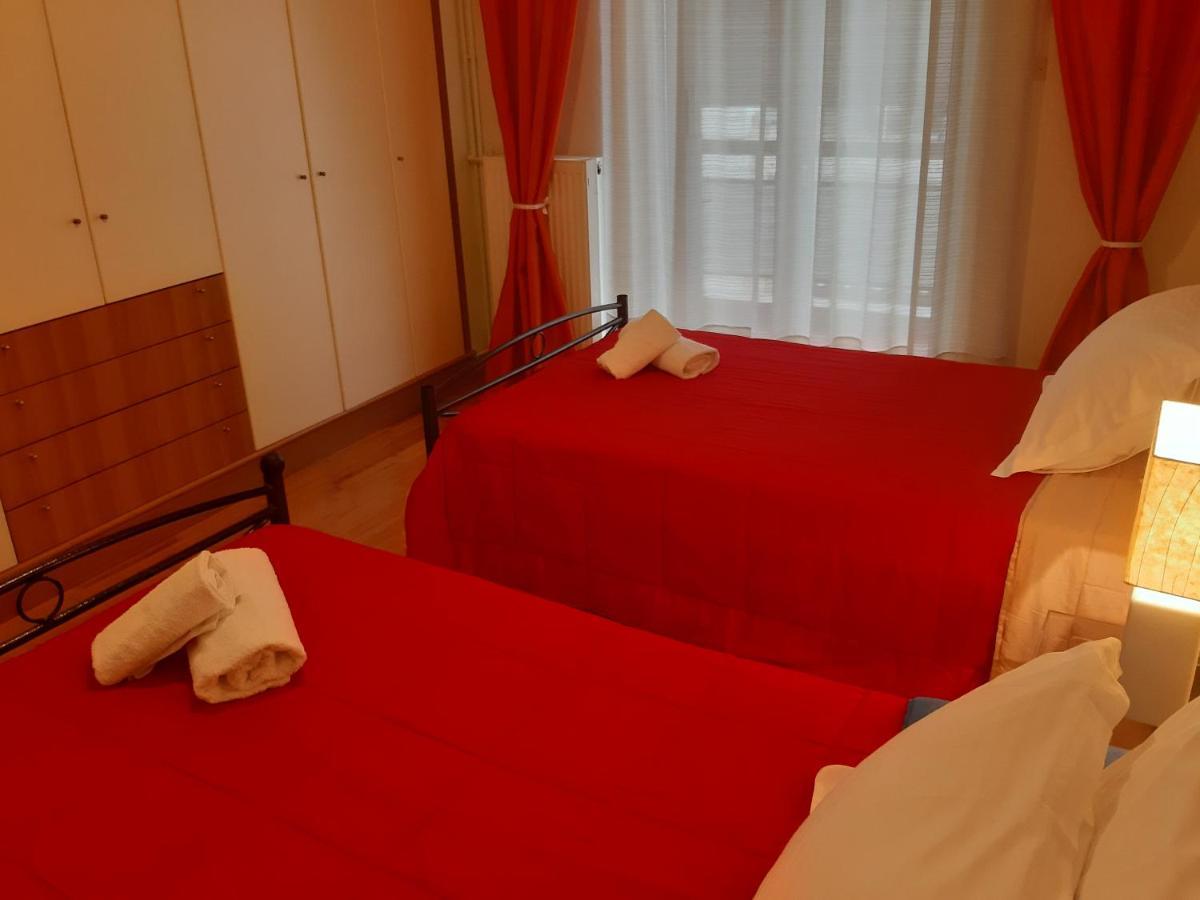 Elegante Apartamento Centrale 트리칼라 외부 사진